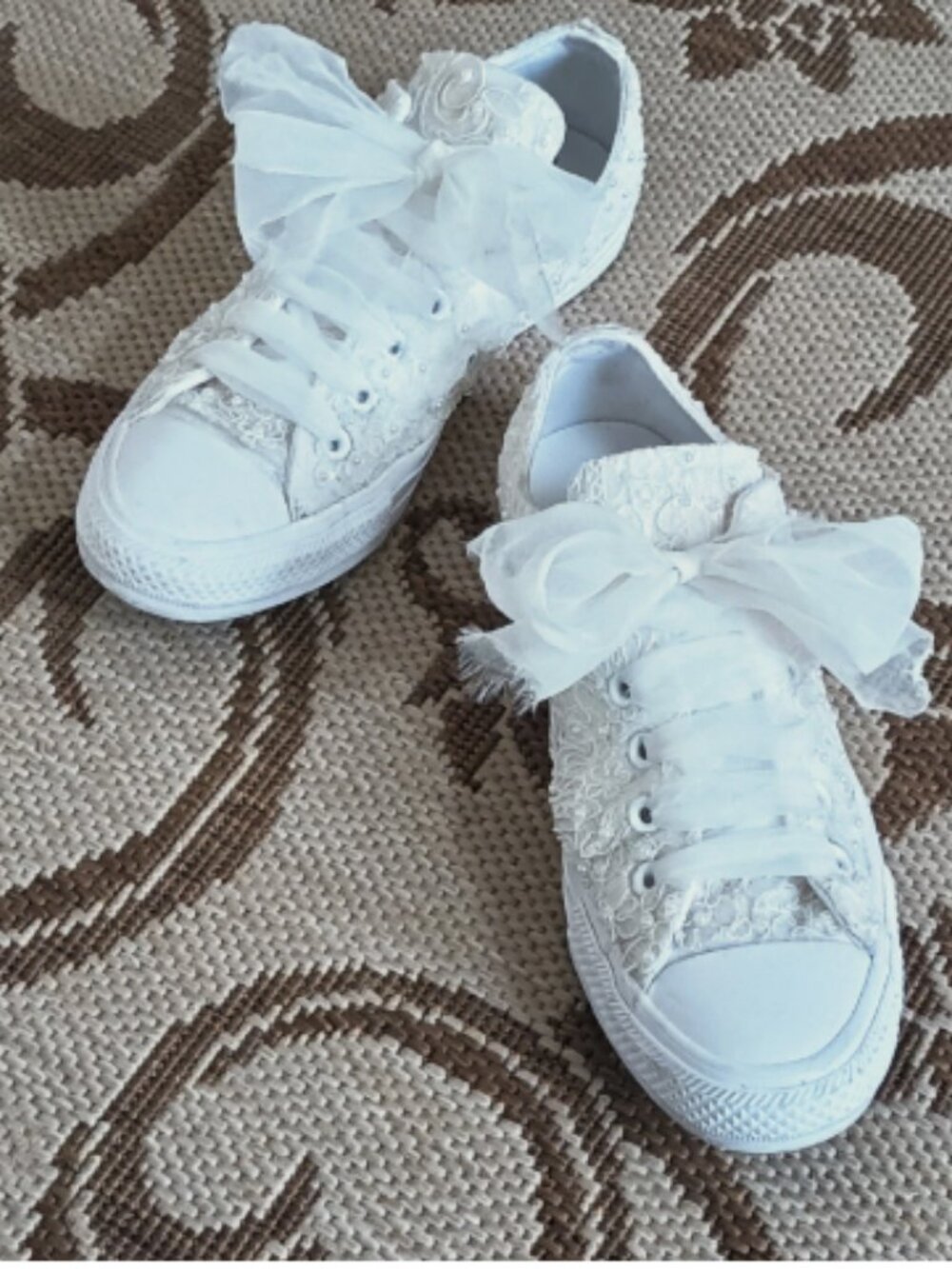 Converse Custom Wedding Lace & Pearls Bridal Sneakers Size 9 White - Picture 11 of 16
